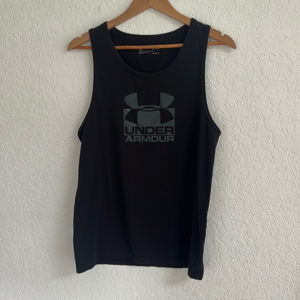 Men’s UA tank